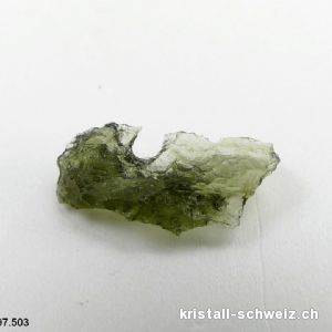 Moldavit 1,8 x 0,8 x 0,4 cm. Unikat 2,1 karat