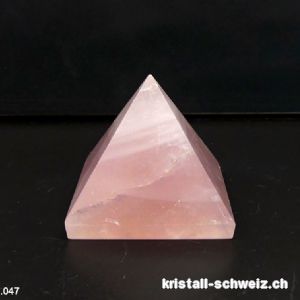 Pyramid Rosenquarz, Basis 4,4 cm x H. 3,9 cm. Unikat