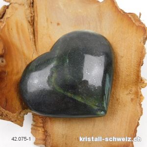 Herz Nephrit Jade aus Afghanistan 8 x 6,5 x 2,6 cm. Einzelstück