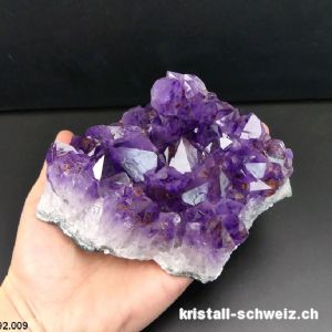 Amethyst aus Brasilien mit Goethit, Gruppe. Einzelstück 762 Gramm