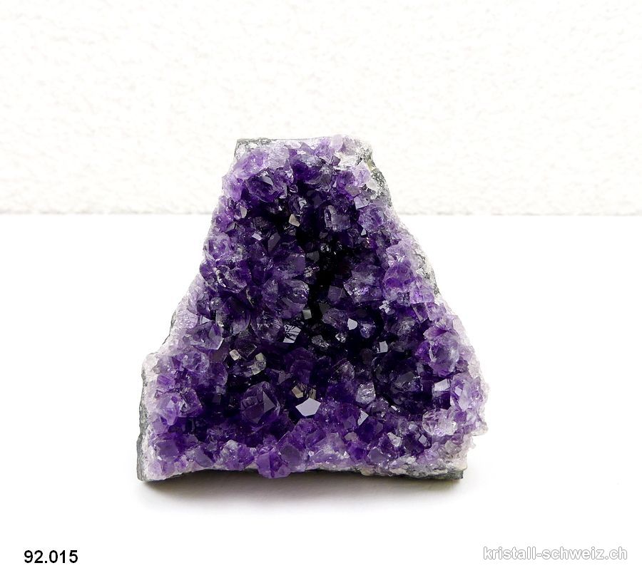 Amethyst aus Brasilien, Geode 6,8 cm. Unikat 233 Gr