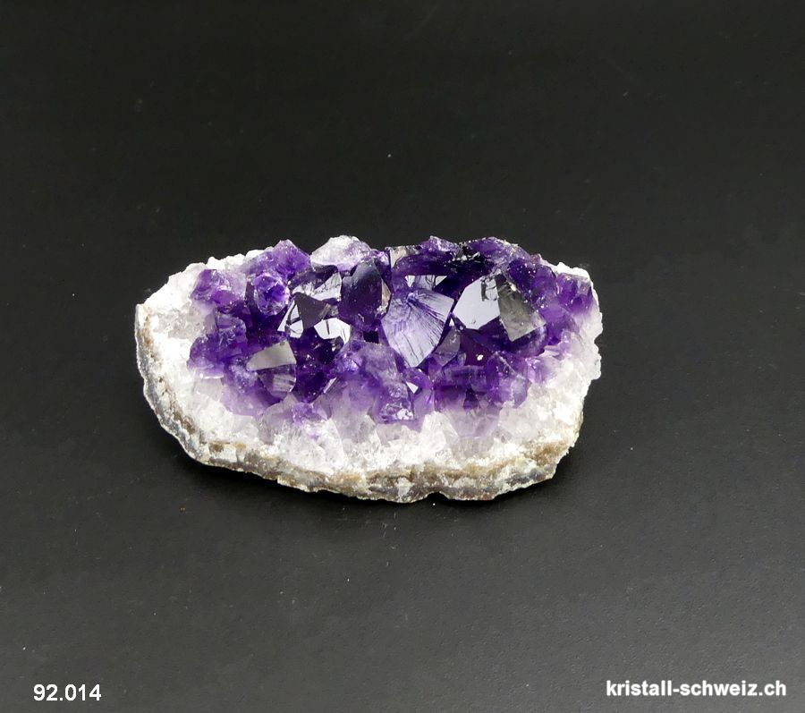 Amethyst aus Uruguay, kleine Gruppe. Einzelstück