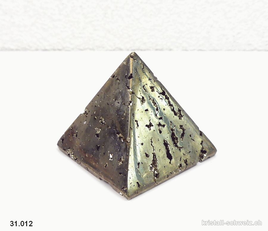 Pyramid Pyrit aus Peru, Basis 5,3 cm x H. 4,8 cm. Einzelstück 224 Gramm