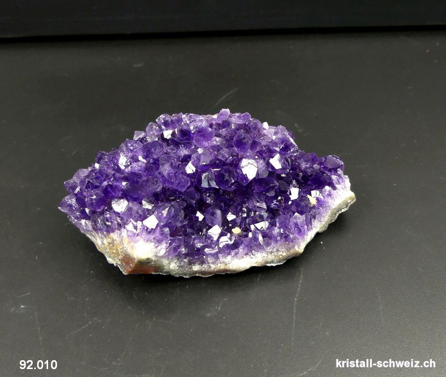 Amethyst aus Uruguay, Gruppe. Einzelstück 92 Gramm