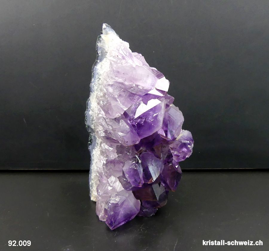 Amethyst aus Brasilien, Gruppe. Einzelstück 768 Gramm