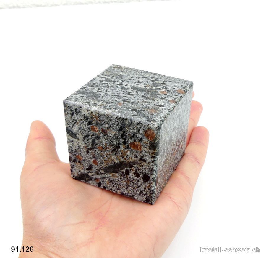 Granat Hornblende in Schiefer Matrix Schweiz, Würfel 5,2 x 5,2 cm. Unikat