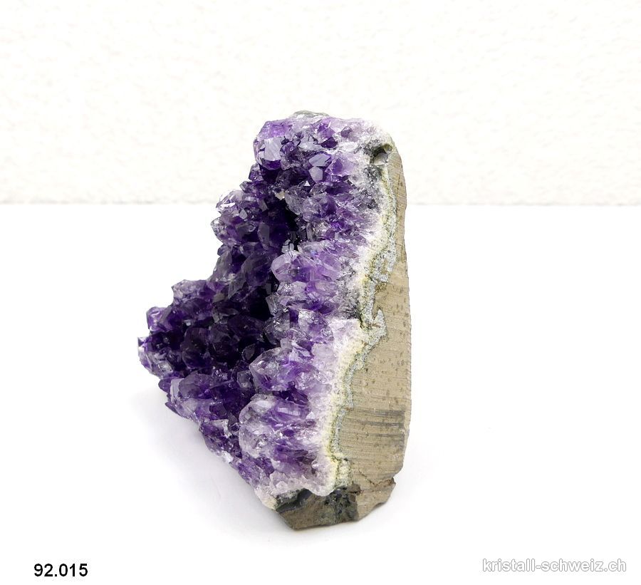 Amethyst aus Brasilien, Geode 6,8 cm. Unikat 233 Gr