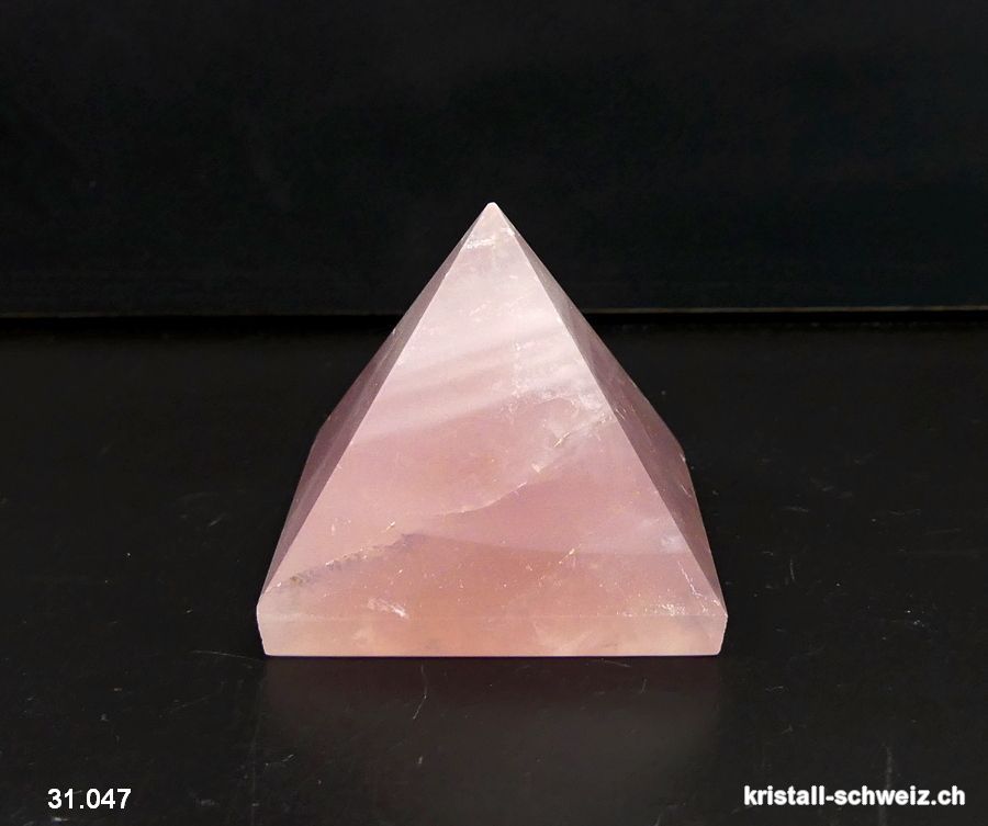 Pyramid Rosenquarz, Basis 4,4 cm x H. 3,9 cm. Unikat