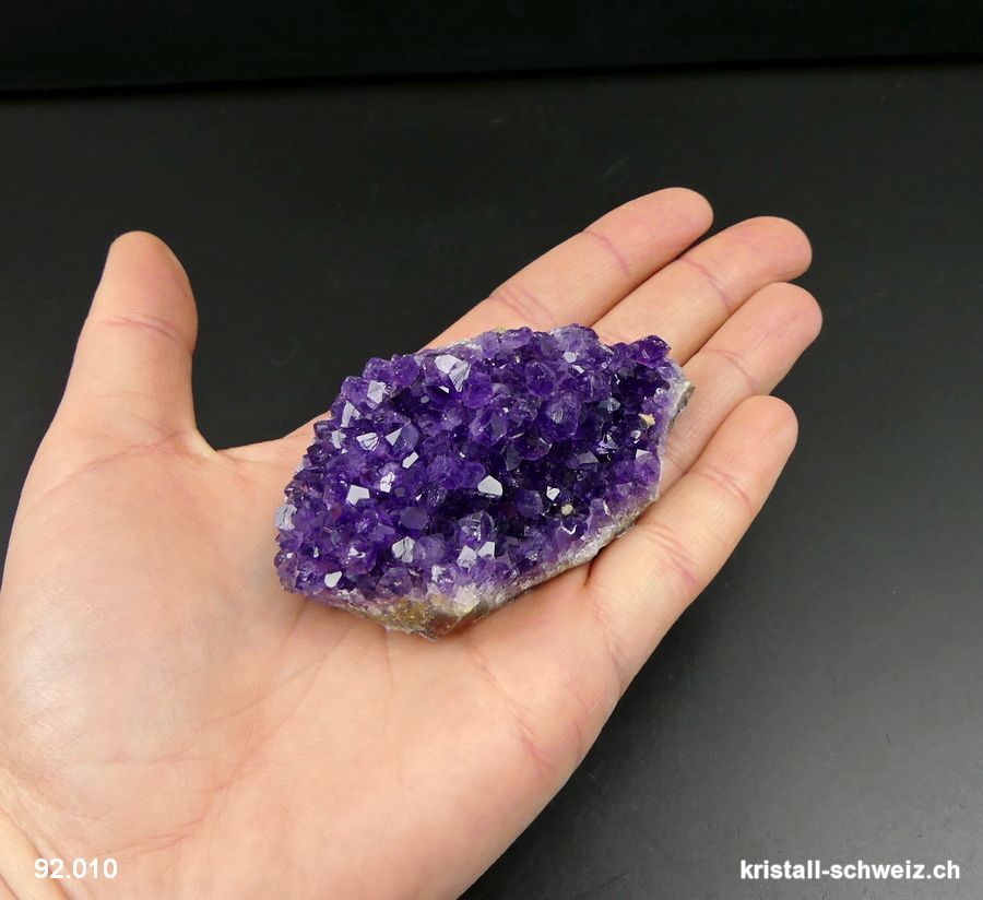 Amethyst aus Uruguay, Gruppe. Einzelstück 92 Gramm