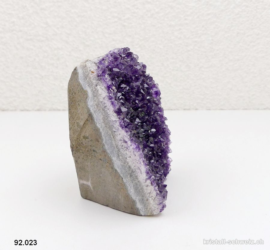 Amethyst aus Brasilien, Geode 8 cm. Unikat 312 Gramm