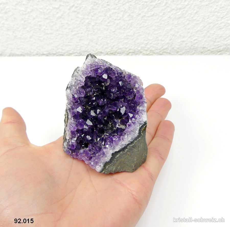 Amethyst aus Brasilien, Geode 6,5 cm. Unikat 132 Gr