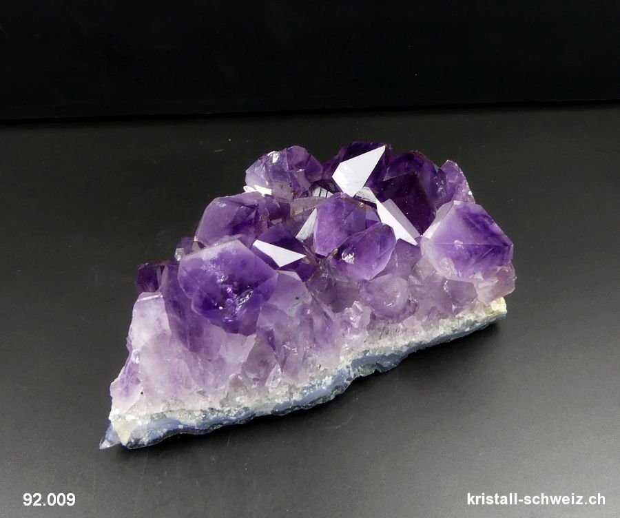 Amethyst aus Brasilien, Gruppe. Einzelstück 768 Gramm