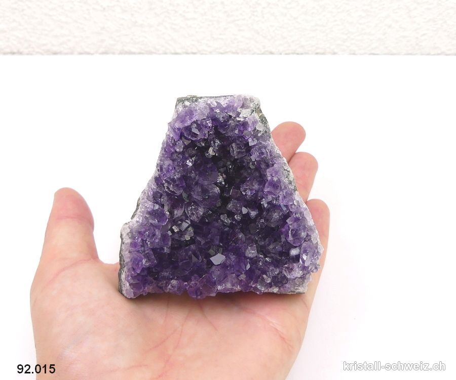 Amethyst aus Brasilien, Geode 6,8 cm. Unikat 233 Gr