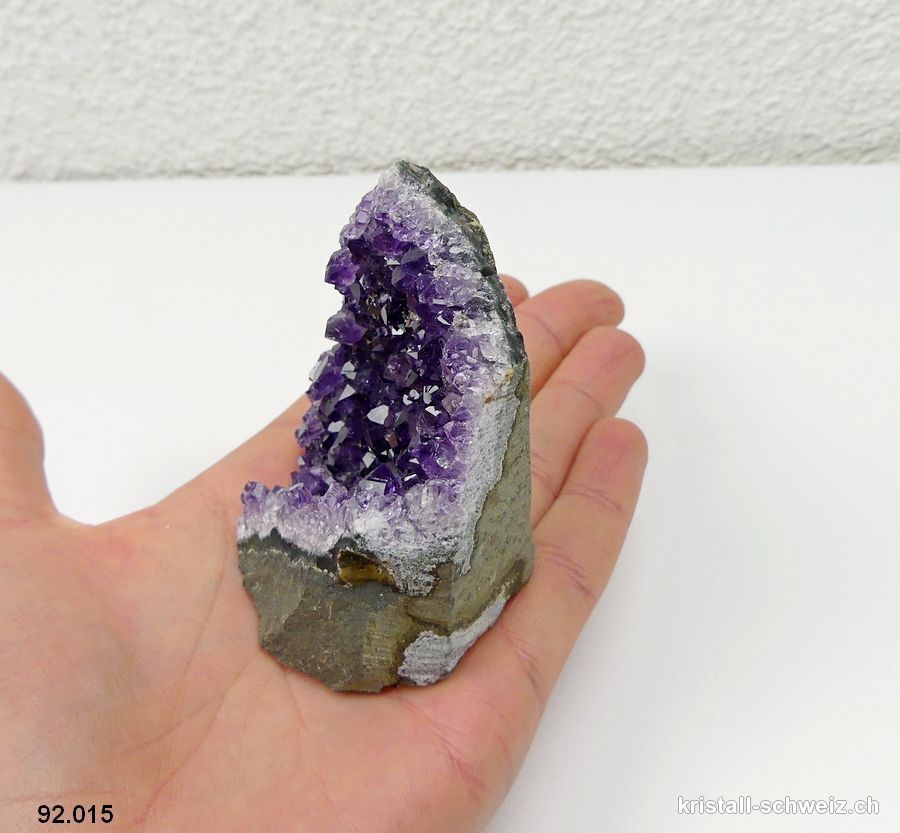 Amethyst aus Brasilien, Geode 6,5 cm. Unikat 132 Gr