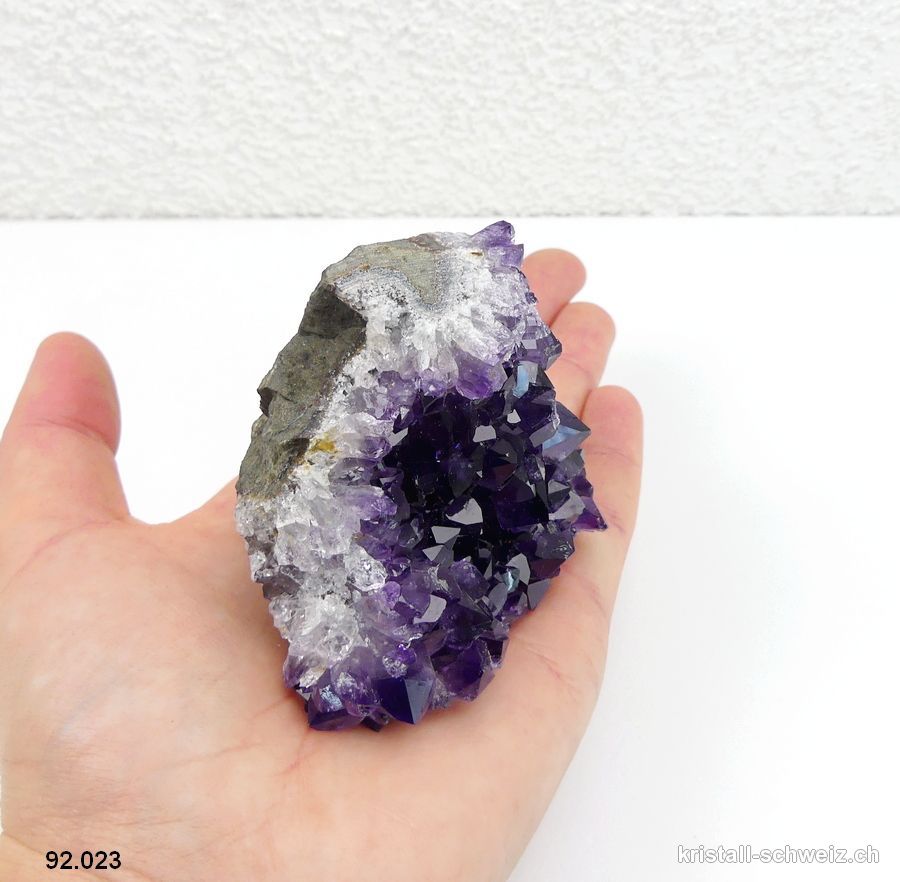 Amethyst aus Brasilien, Geode 7 cm. Unikat 213 Gramm