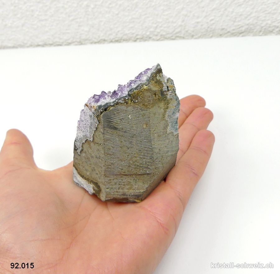 Amethyst aus Brasilien, Geode 6,5 cm. Unikat 132 Gr