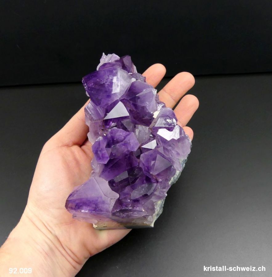 Amethyst aus Brasilien, Gruppe. Einzelstück 768 Gramm